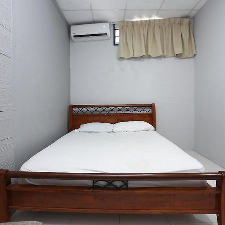 Spot On 89796 D'Noor Budget Inn Kota Bharu Ngoại thất bức ảnh